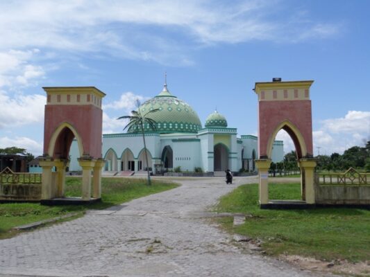 Masjid di Masohi, Maluku Tengah 