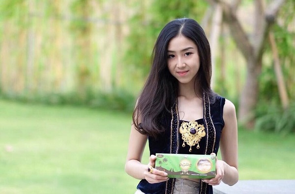 2020, Putu Ayu Saraswati (22), Sarjana Kedokteran, Bali﻿