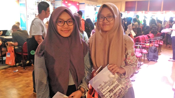 Yukarina dan Inggar dari Lampung di Dutch Placement Days 2017, Erasmus Huis Jakarta, Jumat, 3 November 2017