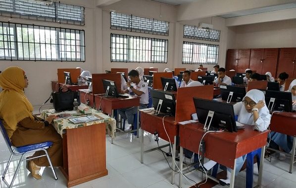 Ujian Nasional Berbasis Komputer di SMA Negeri 2 Tanjungpinang