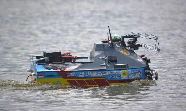 Roboboat hasil karya Tim Barunastra ITS