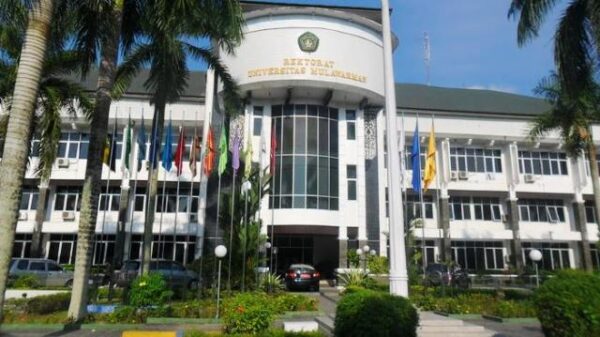 Universitas Mulawarman ( Unmul) Universitas Mulawarman ( Unmul)