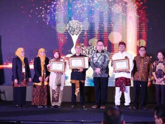 Para pemenang Anugerah Pendidik dan Tenaga Kependidikan (Diktendik) Berprestasi 2019. (Dok. Kemendikbud)