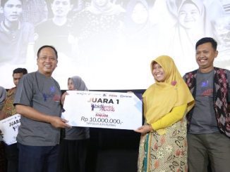 Penyerahan hadiah Kompetisi Film Dokumenter Bidikmisi