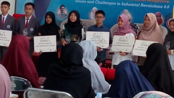 Para pemenang Kompetisi As-Syifa Researchers and Inventors Awards. (Dok.Kemenag)