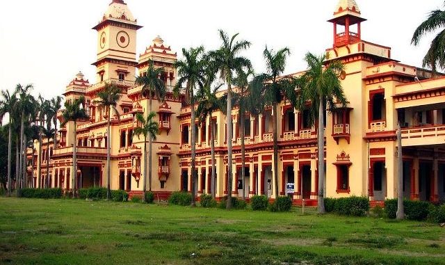 Banaras Hindu University (BHU). (Ist.)