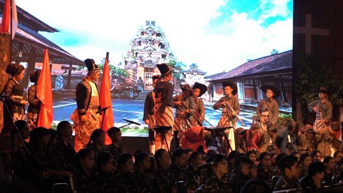 Penampilan peserta didik jenjang SMPK PENABUR Jakarta di gelaran Art Performance "Citraloka Nusantara", PENABUR Kelapa Gading International School, Sabtu, 8 Februari 2020