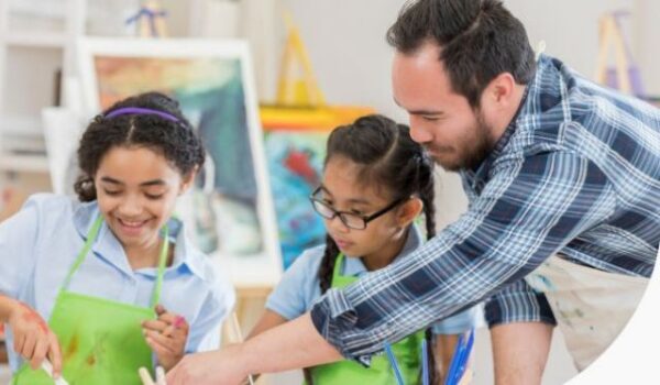 Penghargaan Outstanding Cambridge Learner Awards dari Cambridge Assessment International Education. (Is.) Penghargaan Outstanding Cambridge Learner Awards dari Cambridge Assessment International Education. (Is.)