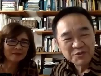 Entrepreneurship Educator & Online Learning Specialist yang pernah menjadi President CEC (Ciputra Entrepreneurship Center), Dr. Ir. Antonius Tanan MBA, MSc, MA bersama istrinya Design Thinking Trainer, Dra. Jeni Putri Tanan MPS saat menjadi narasumber Seminar Parenting Online Webiner bertajuk “Aktivitas Kreatif & Berkualitas Bersama Anak Saat #Dirumahaja” yang diselenggarakan SDK 11 PENABUR Jakarta melalui live streaming di YouTube Channel BPK PENABUR Jakarta, Jum’at, 17 April 2020