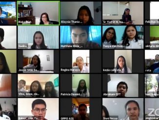 Politikus Rieke Diah Pitaloka Intan Permatasari yang juga akrab disapa Oneng menjadi guru dalam program #DPRMengajar yang dilakukan Yayasan Tarakanita dengan peserta SMA dan SMK secara online bertajuk "Pendidikan Politik untuk Generasi Milenial" pada Jumat, 29 Mei 2020