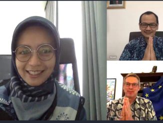 Duta Besar Uni Eropa untuk Indonesia Vincent Piket dan Dirjen Dikti Kemendikbud RI, Prof Ir. Nizam, MSc, DIC, PhD.
