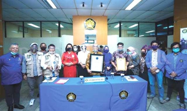 Universitas Pancasila menerima penghargaan dari BNN. (Ist.)