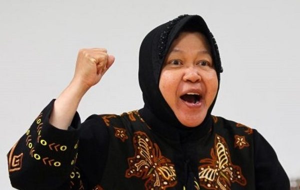 Wali Kota Surabaya Tri Rismaharini Wali Kota Surabaya Tri Rismaharini