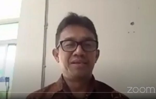 Direktur Pembelajaran dan Kemahasiswaan, Aris Junaidi Direktur Pembelajaran dan Kemahasiswaan, Aris Junaidi