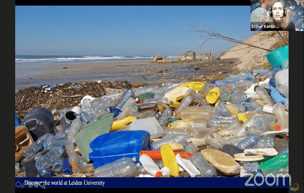 Esther Kentin jadi pembicara pada Fokustik 2020: Plastic War. Sampah plastik masih menjadi masalah yang tidak habis-habisnya di seluruh dunia (KalderaNews/ Syasa Halima)