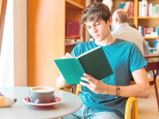 Ilustrasi: 7 manfaat membaca buku. (KalderaNews.com/Ist.)