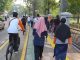 Jalur pedestrian Kebun Raya Bogor atau jalur pejalan kaki di kawasan Kebun Raya Bogor berdampingan dengan jalur pesepeda