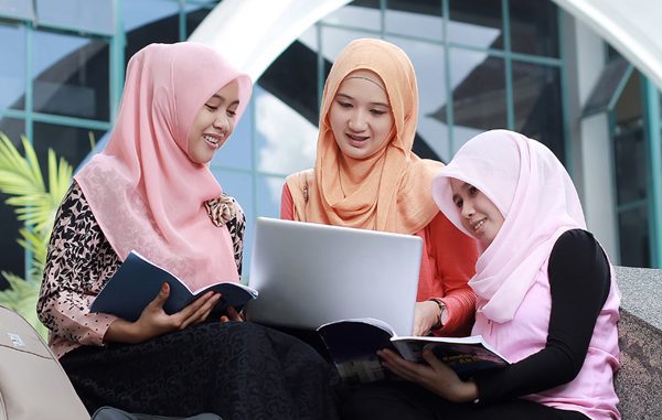 Ilustrasi: Keringanan UKT bagi mahasiswa di Perguruan Tinggi Keagamaan Islam. (KalderaNews.com/Ist.)