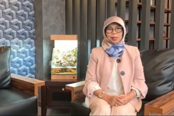 Direktur Sekolah Dasar Kemendikbud, Dra. Sri Wahyuningsih, M.Pd.