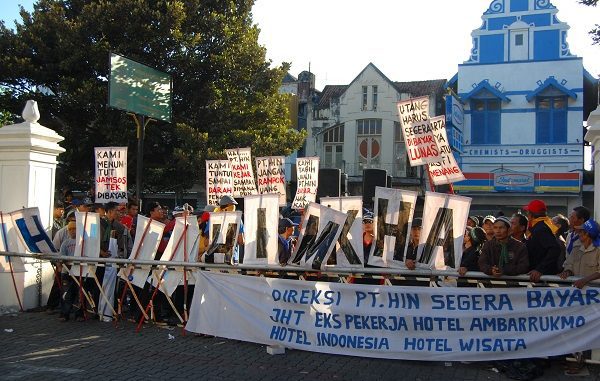 Demo pekerja dan buruh menuntut keadilan di Yogyakarta