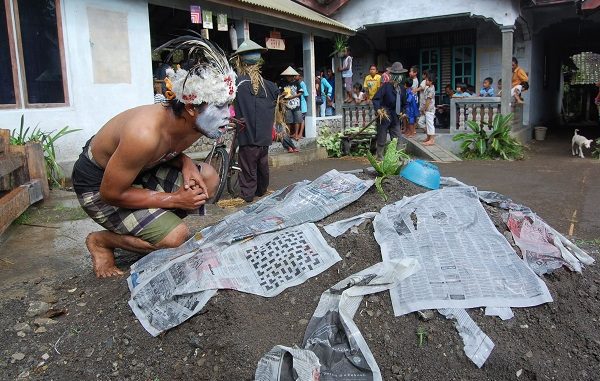 Kemeriahan Perayaan Hari Buku Sedunia di Rumah Baca Komunitas Merapi (RBKM) di Lereng Gunung Merapi secara offline sebelum masa-masa pandemi Covid-19