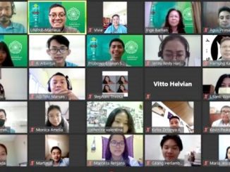 Webinar perencanaan keuangan atau financial planning Universitas Katolik Parahyangan (Unpar) bersama para pelajar SMA Putra Nirmala Cirebon, Jawa Barat.