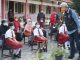 Gubernur Ganjar berdialog dengan siswa SD di Desa Growong, Kecamatan Tempuran, Kabupaten Magelang