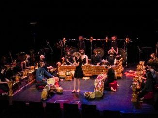 Siswa sekolah dasar dan menengah serta para guru di Kota Dole, Prancis antusias mengikuti pembelajaran dan pelatihan gamelan