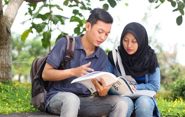 Mahasiswa di IT Telkom Purwokerto Mahasiswa di IT Telkom Purwokerto