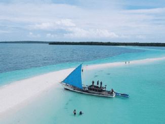 pantai indah, instagram