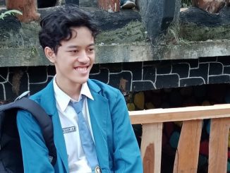 Siswa Kelas XII Bahasa MAN 1 Jombang, Jawa Timur, Maharsyalfath Izlubaid Qutub Maulasufa