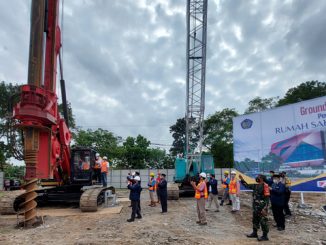 Peletakan batu pertama pembangunan Rumah Sakit UMS Surakarta. (KalderaNews.com/Dok.UMS)