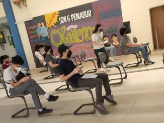 Vaksinasi Covid-19 untuk anak usia 12-17 tahun di SDK 6 PENABUR, Kelapa Gading, Jakarta Utara pada Rabu, 7 Juni 2021