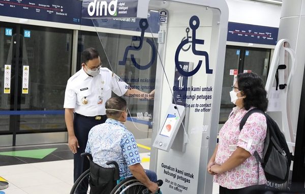 DINA Fasilitas DINA (Digital Intelligent Assistant) di Stasiun MRT Bundaran Hotel Indonesia