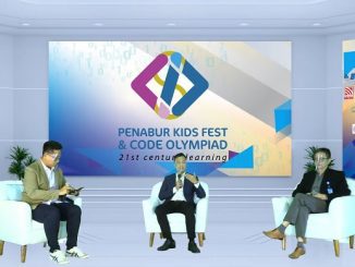 Co-Founder Coding Bee Academy, Haripin Eko Prima, M.Eng (tengah) dan Ketua BPK PENABUR Jakarta, Ir. Antono Yuwono di K-12 Computer Science Education Fair 2022, Sabtu, 9 April 2022