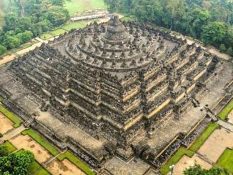 Candi Borobudur. (Ist.)
