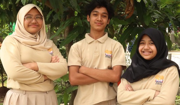 SMAS AVICENA CINERE Peserta didik SMAS Avicena Cinere