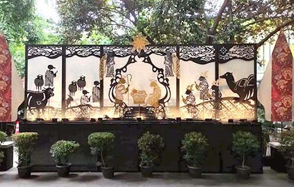 Dekorasi wayang Natal di Katedral Jakarta. (detik.com)