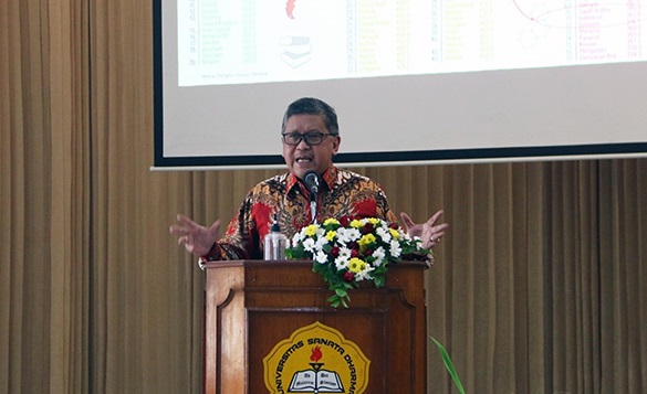 Dosen Universitas Pertahanan, Dr. Ir. Hasto Kristiyanto, M.M Dosen Universitas Pertahanan, Dr. Ir. Hasto Kristiyanto, M.M