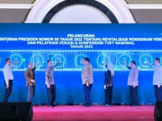 Peluncuran Peraturan Presiden Nomor 68 Tahun 2022 tentang Revitalisasi Pendidikan Vokasi dan Pelatihan Vokasi di Hotel Shangri-La, Jakarta, Selasa, 21 Februari 2023