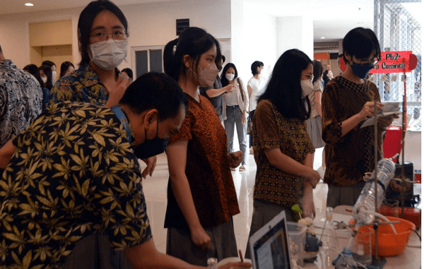 PENABUR ASIC (Annual STEAM in Collaboration) in collaboration with ECA Robotics held its first STEAM Festival at PENABUR International Kelapa Gading