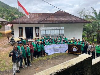 Mahasiswa FIKOM Universitas Ibnu Chaldun (UIC) Jakarta di Kuliah Kerja Nyata (KKN) di Desa Sindanglaya, Kecamatan Sobang, Kabupaten Lebak, Banten pada 2-5 Februari 2023