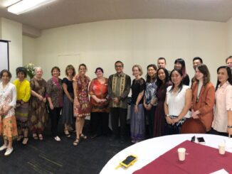 Atase Pendidikan dan Kebudayaan (Atdikbud) KBRI Canberra, Mukhamad Najib bersama guru-guru yang tergabung dalam Western Australia Indonesia Language Teacher Association (WILTA) (KalderaNews/Dok. KBRI Canberra)