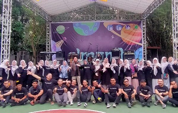 Milad SMA Islam Al Azhar 9 Yogyakarta. (Dok.SMA Almond) Milad SMA Islam Al Azhar 9 Yogyakarta. (Dok.SMA Almond)