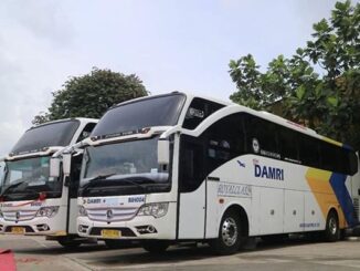 Bus Damri. (Ist.)