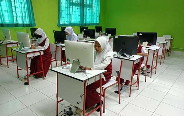 Pelaksanaan OSN Kabupaten secara daring. (Dok.Puspresnas)