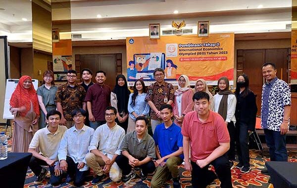 Persiapan International Economics Olympiad. (Dok.Puspresnas)