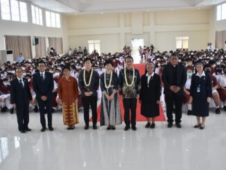 Kunjungan kerja Duta Besar Jepang untuk Indonesia, Kanasugi Kenji ke SMP Tarakanita 4, Rawamangun Jakarta Timur pada Kamis, 11 Mei 2023