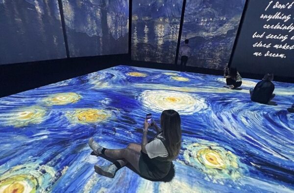 Van Gogh Alive di Bangkok yang dapat segera dinikmati di Mall Taman Anggrek Jakarta (Foto IG @tiksy17)