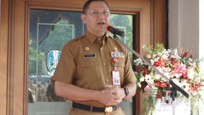 apel-1 Kepala Dinas Pendidikan Jawa Timur, Aries Agung Paewai